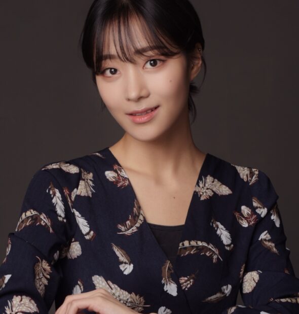 Hello~ I am actress Jang Min-jae.